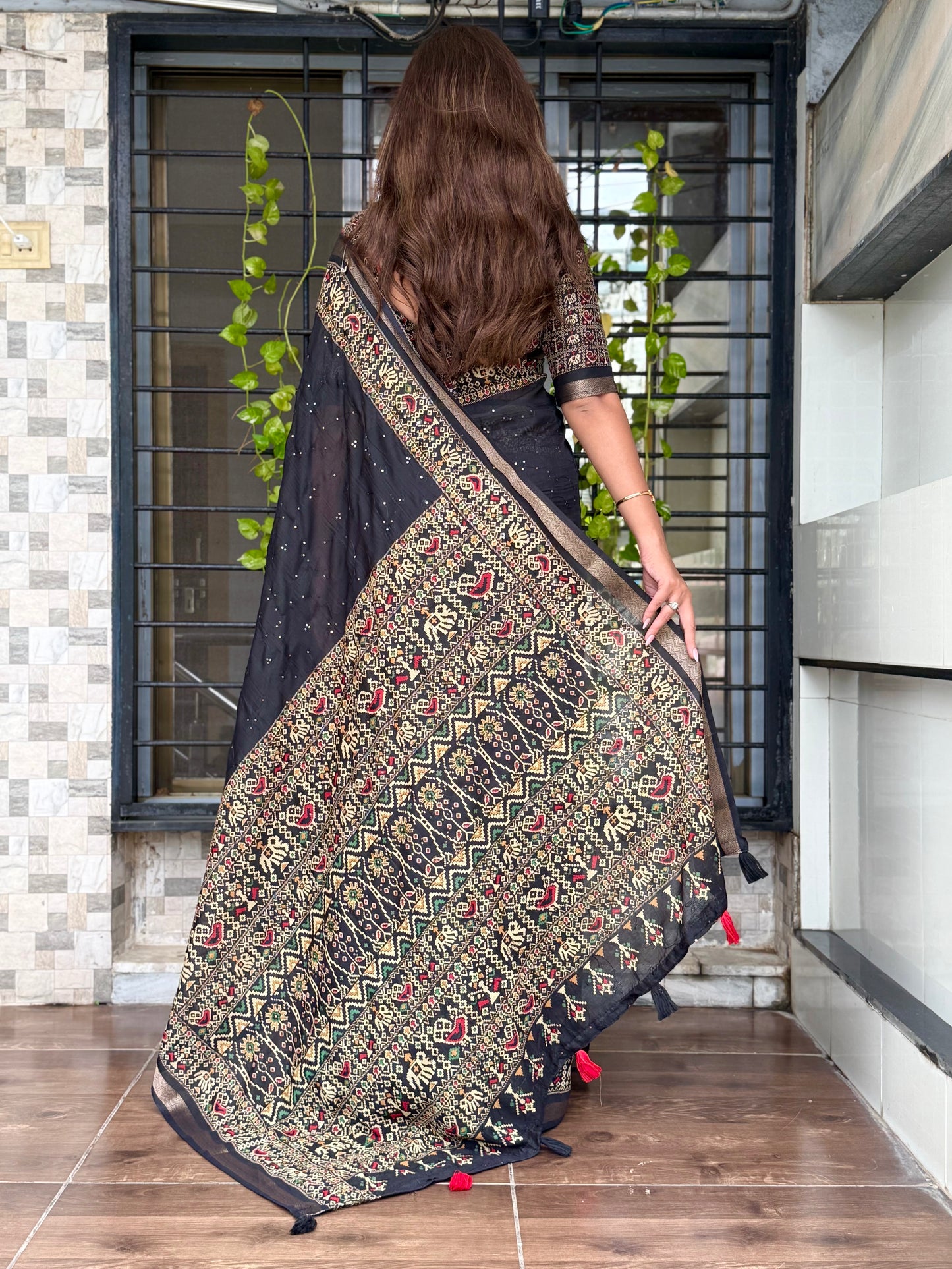 Anuscouture Neno banana - Ajrakh Printed Pure Mul Cotton Saree Anuscouture