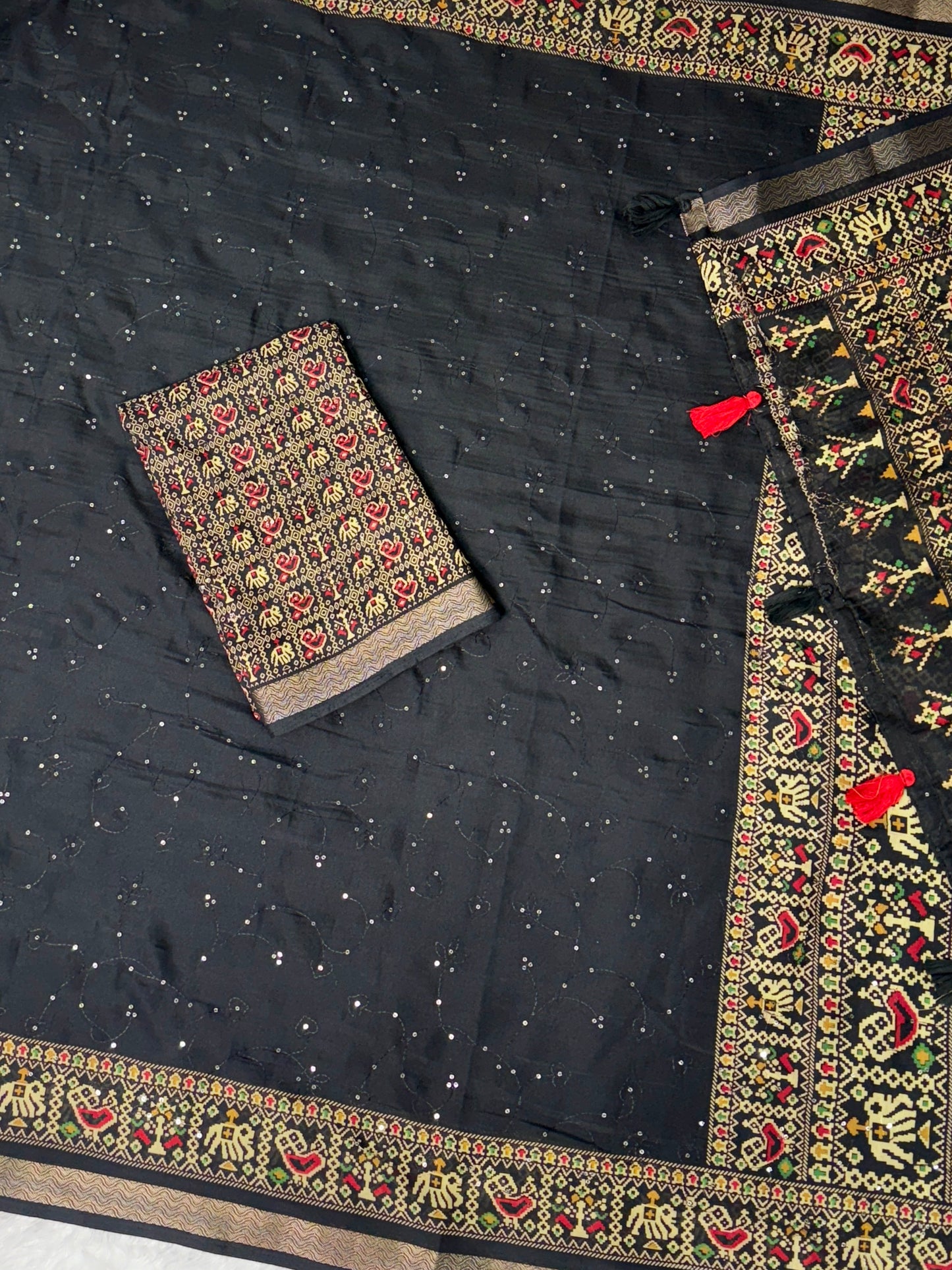 Anuscouture Neno banana - Ajrakh Printed Pure Mul Cotton Saree Anuscouture