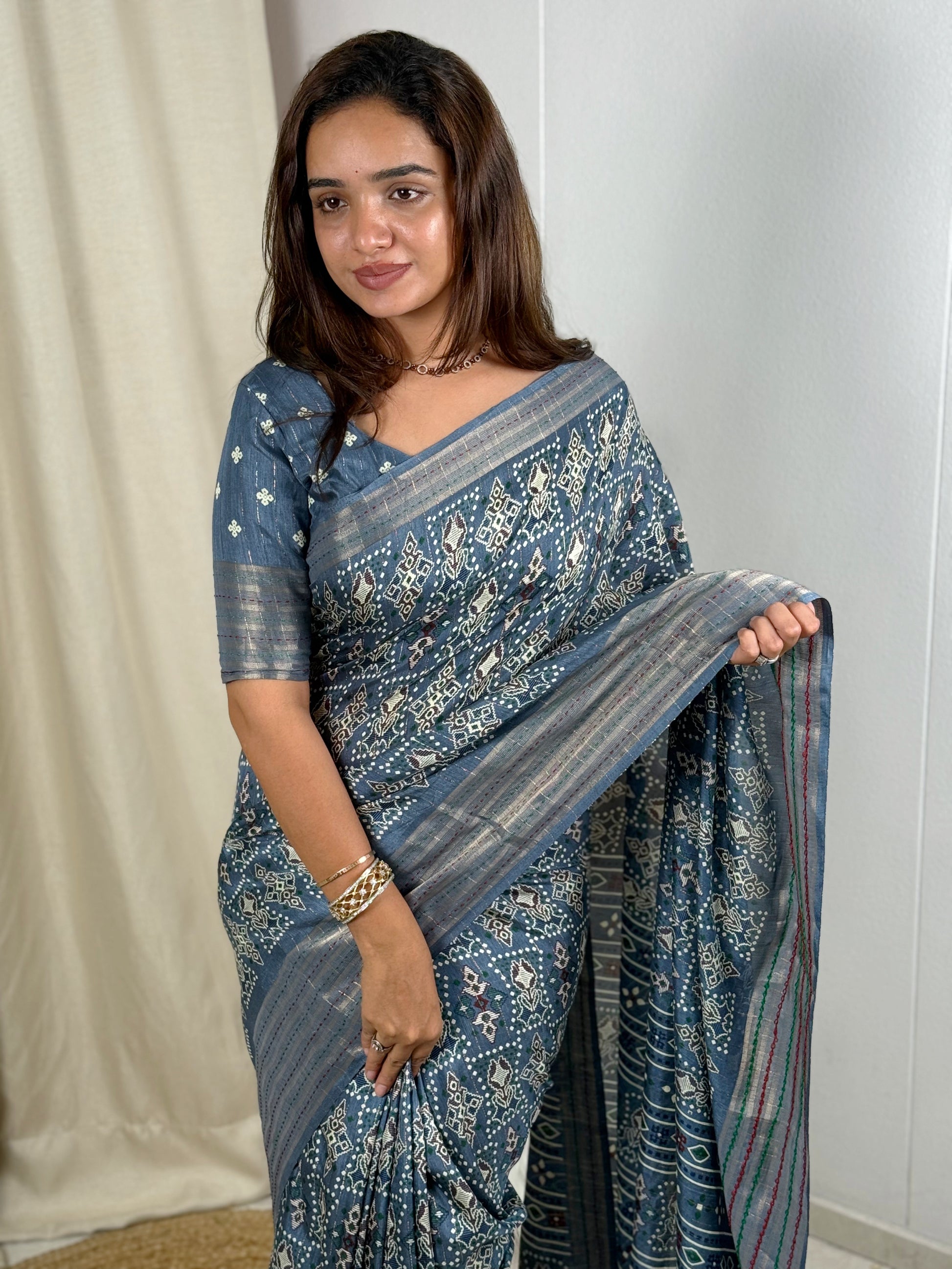 AnusCouture Shivali - Maslin Cotton Saree with Zari Border Anuscouture