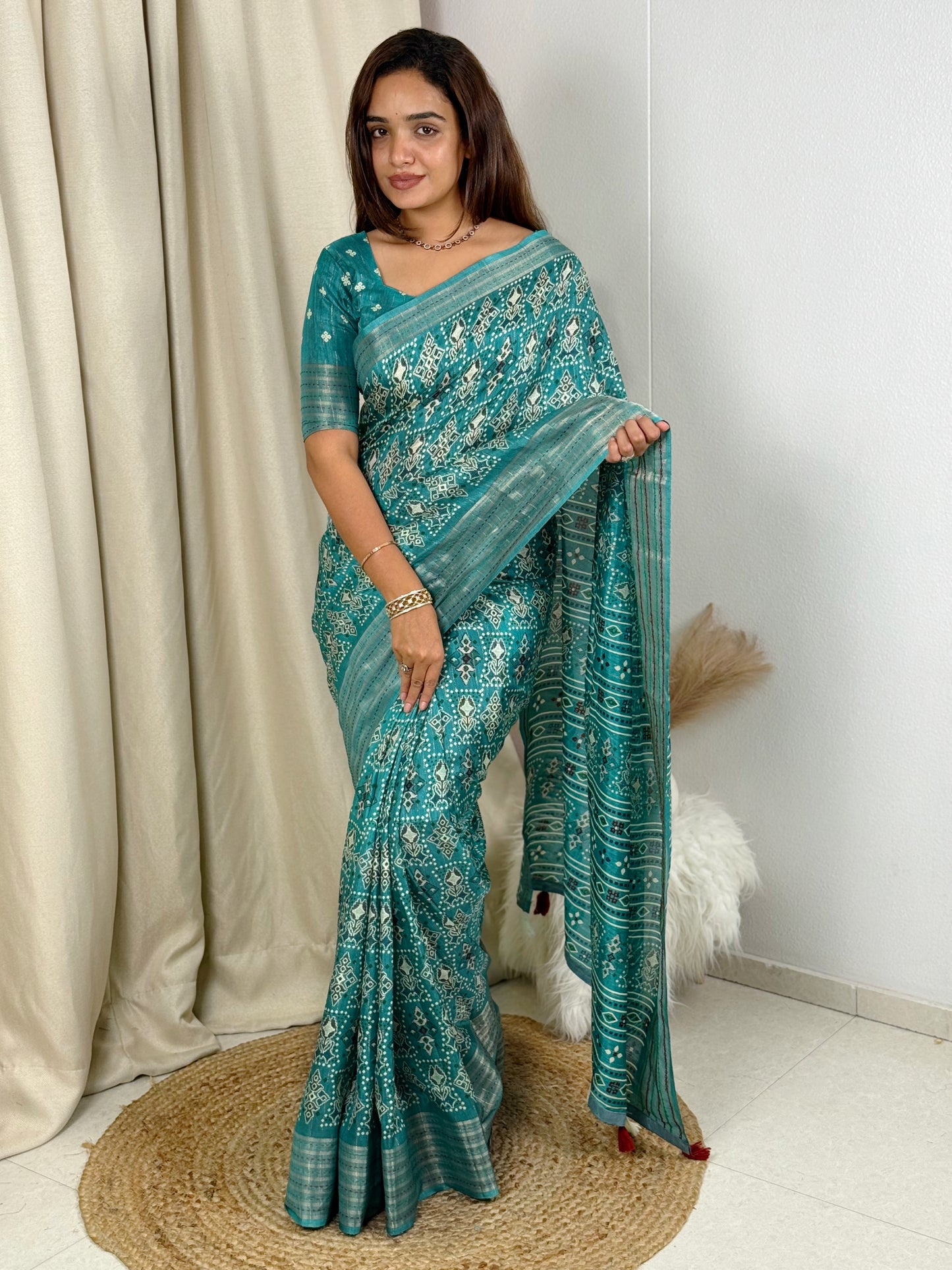 AnusCouture Shivali - Maslin Cotton Saree with Zari Border Anuscouture