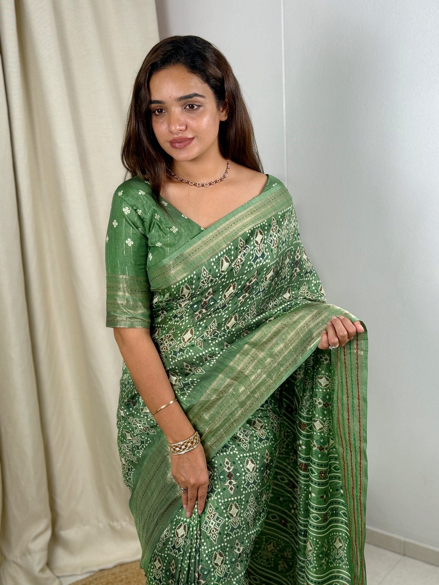 AnusCouture Shivali - Maslin Cotton Saree with Zari Border Anuscouture