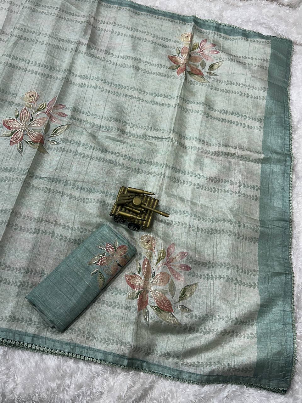 AnusCouture Divya - Pure Linen Saree with Digital Print & Sequin Detailing Anuscouture