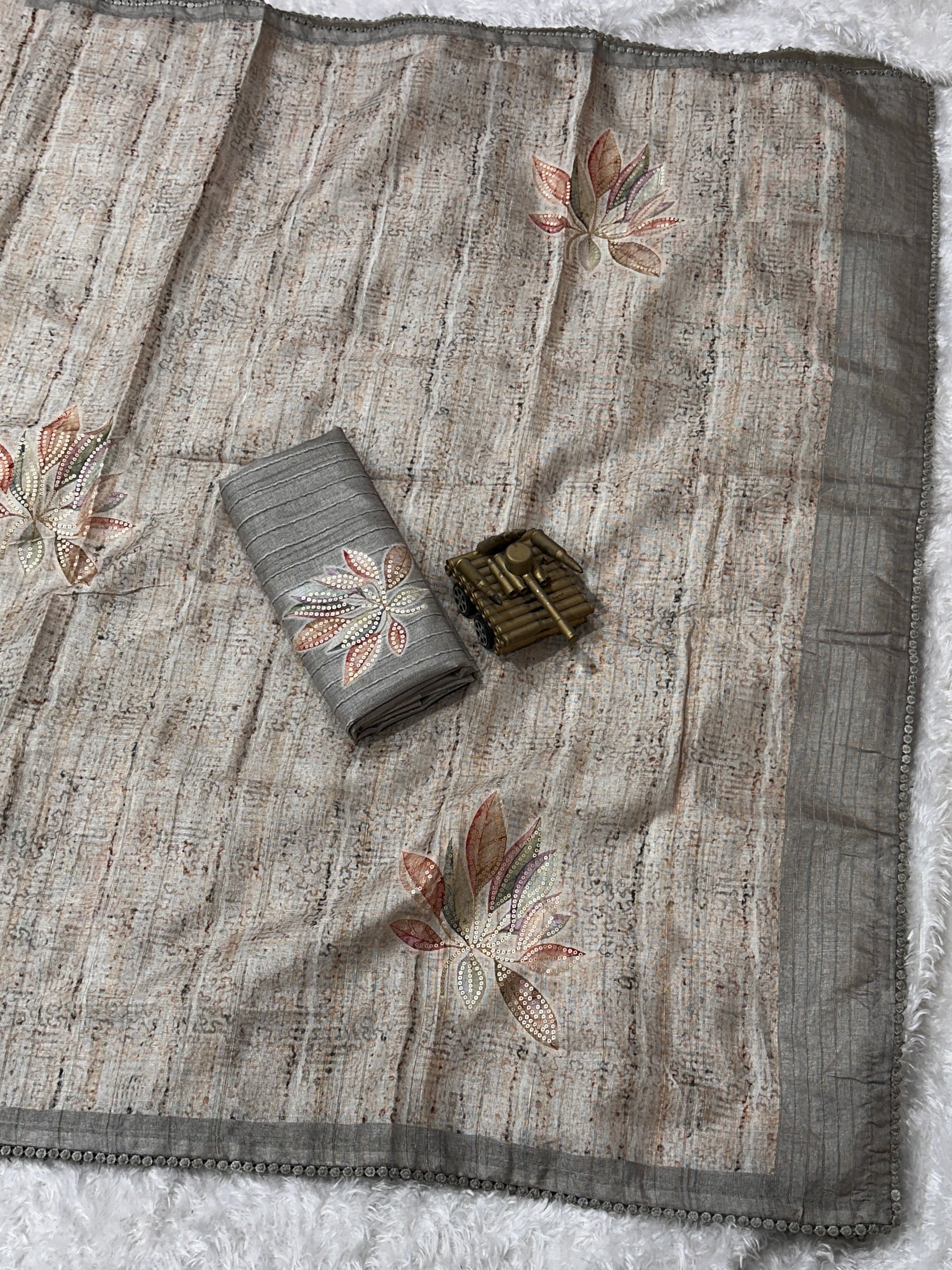 AnusCouture Divya - Pure Linen Saree with Digital Print & Sequin Detailing Anuscouture