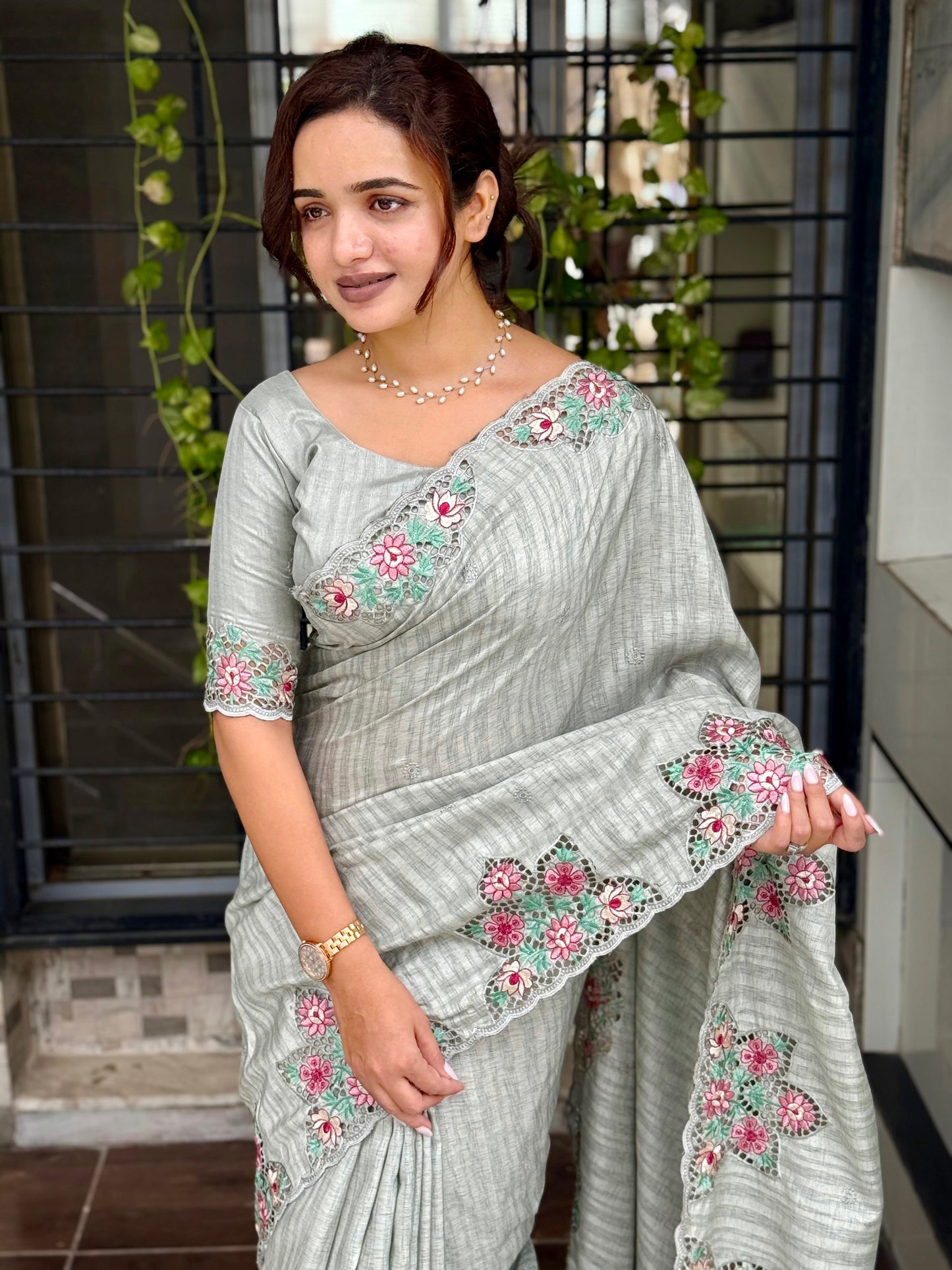 Anuscouture Ishwari - The Art of Elegance Anuscouture